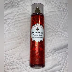 Bath and Body Works Strawberry Pound Cake